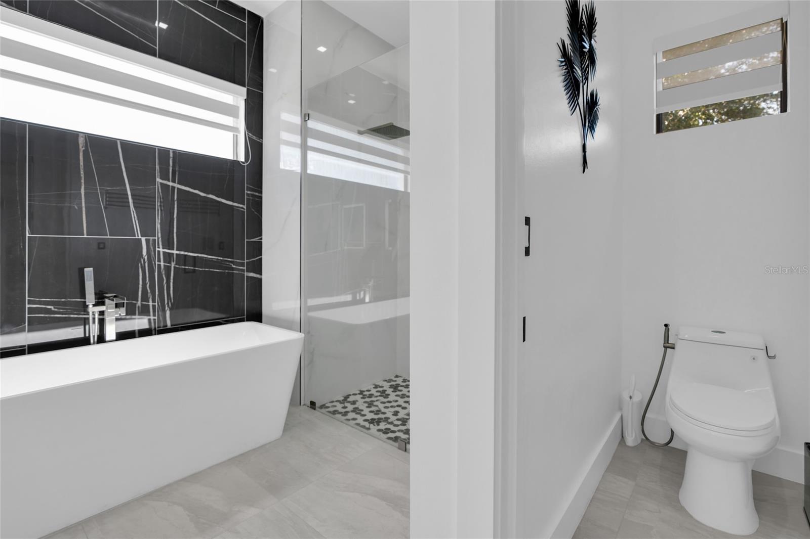 Image 22 of 34 For 3510 9th Court W