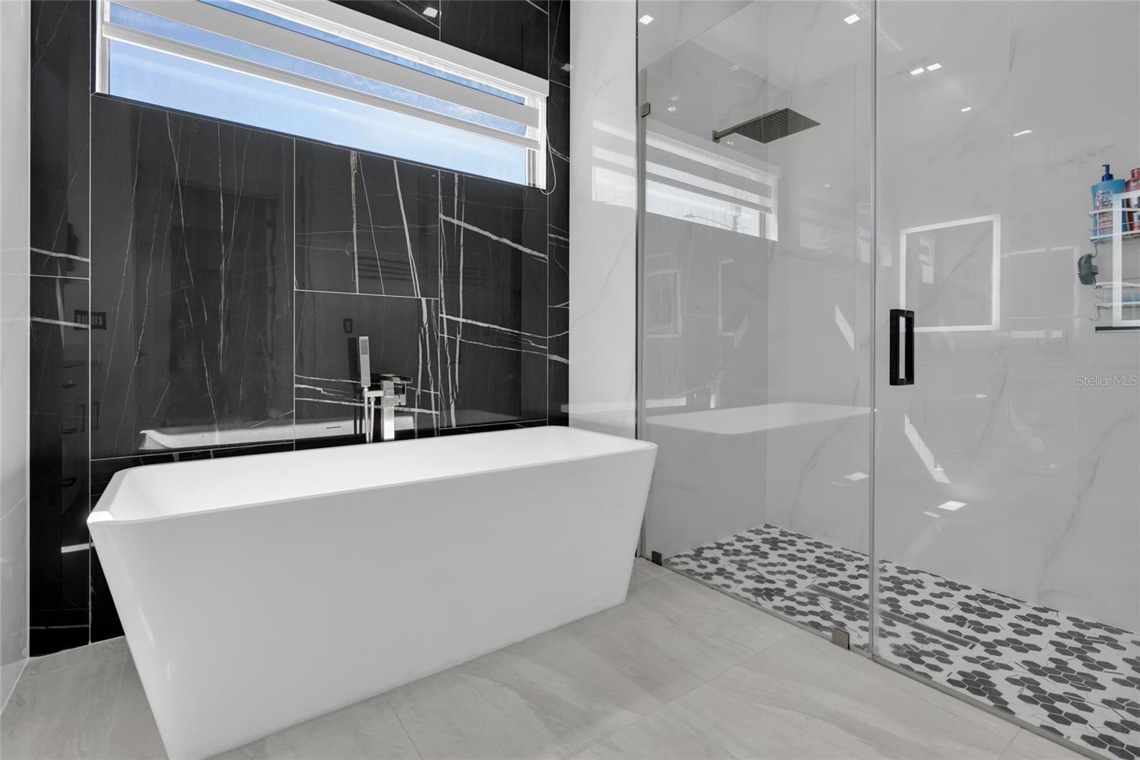 Image 24 of 34 For 3510 9th Court W