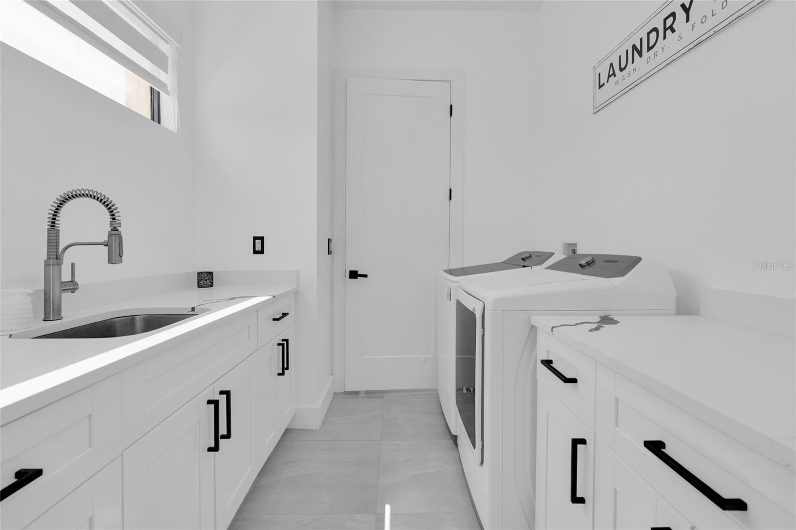 Image 27 of 34 For 3510 9th Court W