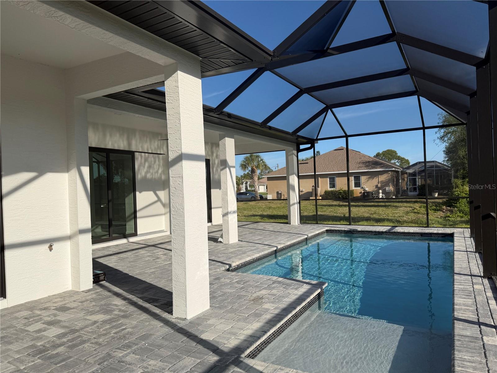 Image 3 of 7 For 72 Tee View Road