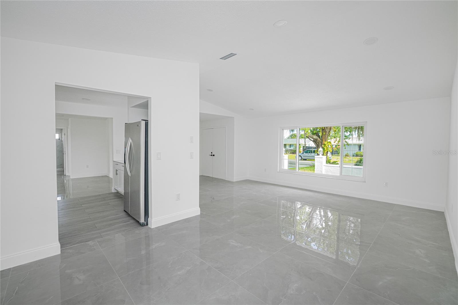 Image 21 of 43 For 22457 Oceanside Avenue