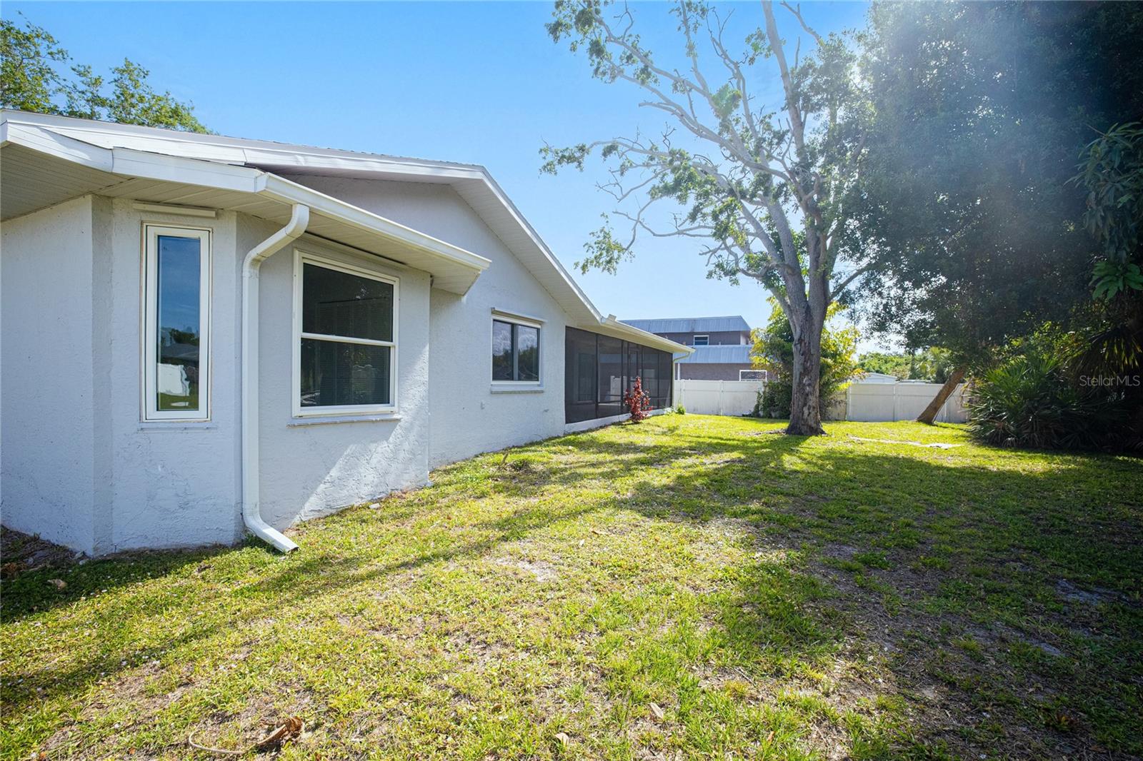 Image 42 of 43 For 22457 Oceanside Avenue