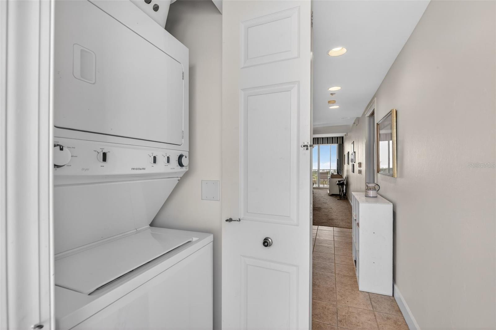 Image 25 of 31 For 3191 Matecumbe Key Road 304