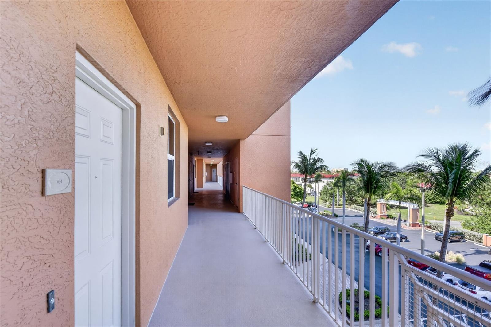 Image 26 of 31 For 3191 Matecumbe Key Road 304