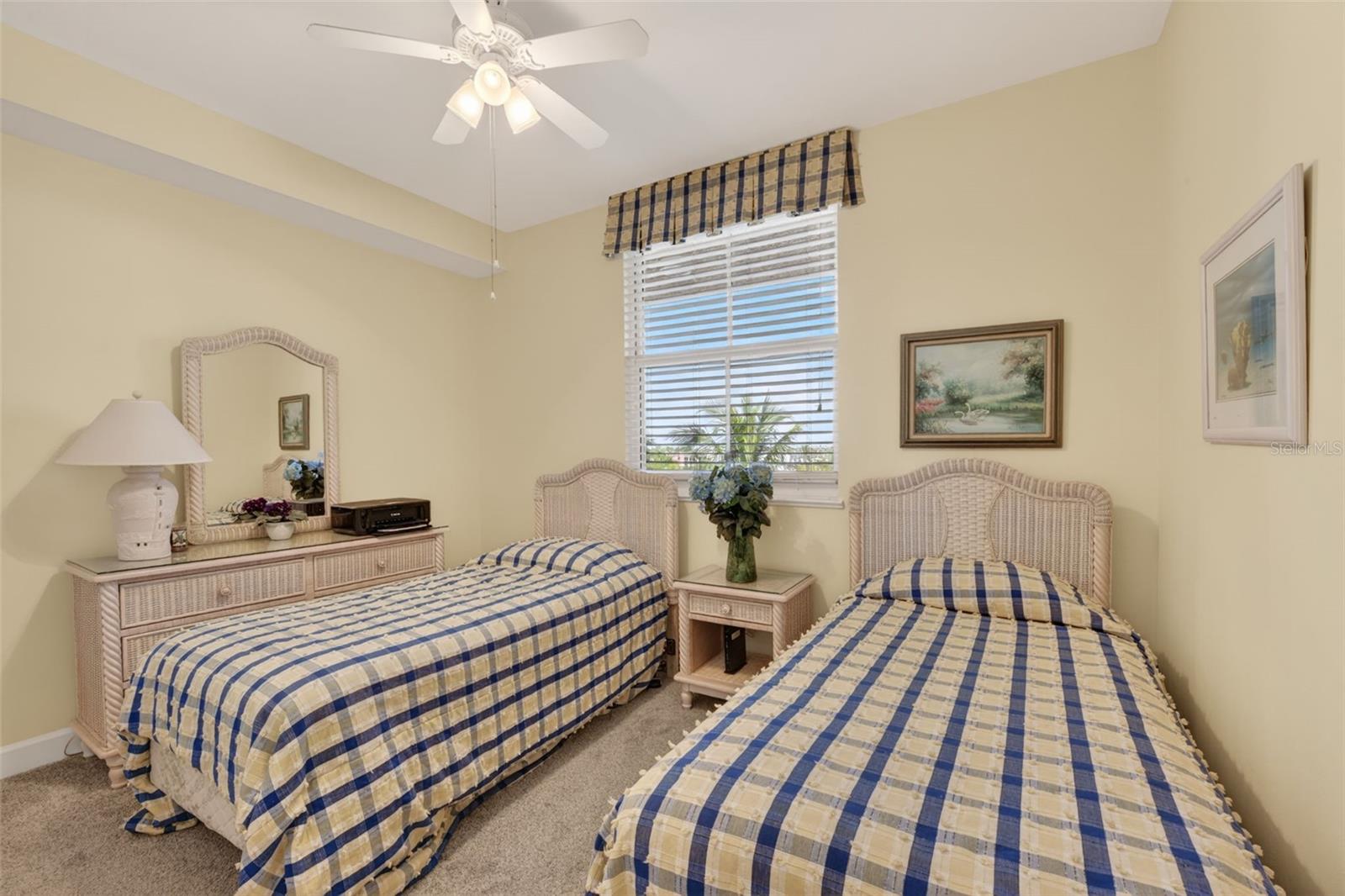 Image 8 of 31 For 3191 Matecumbe Key Road 304