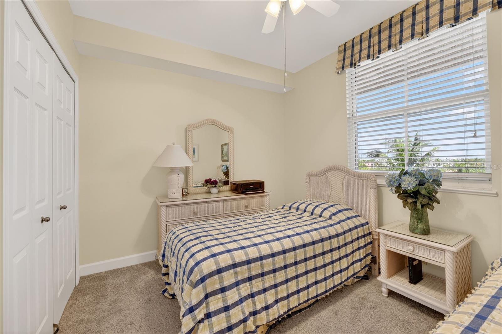 Image 9 of 31 For 3191 Matecumbe Key Road 304