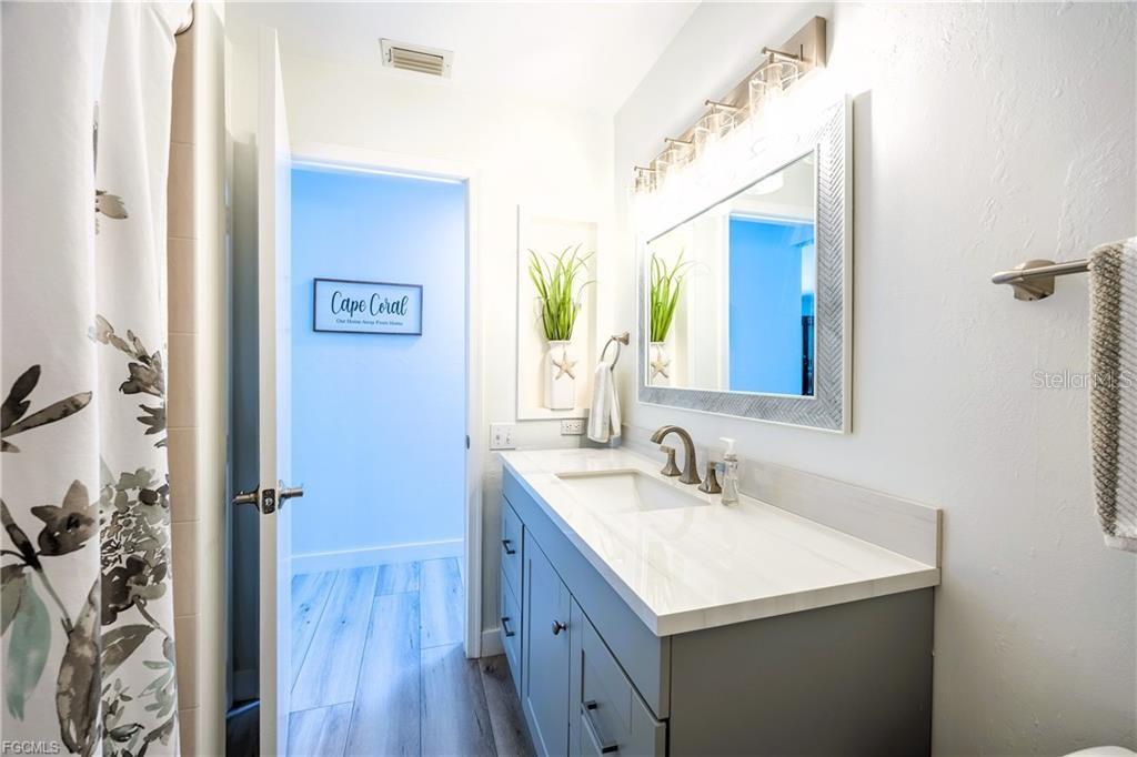 Image 20 of 43 For 420 37th Street