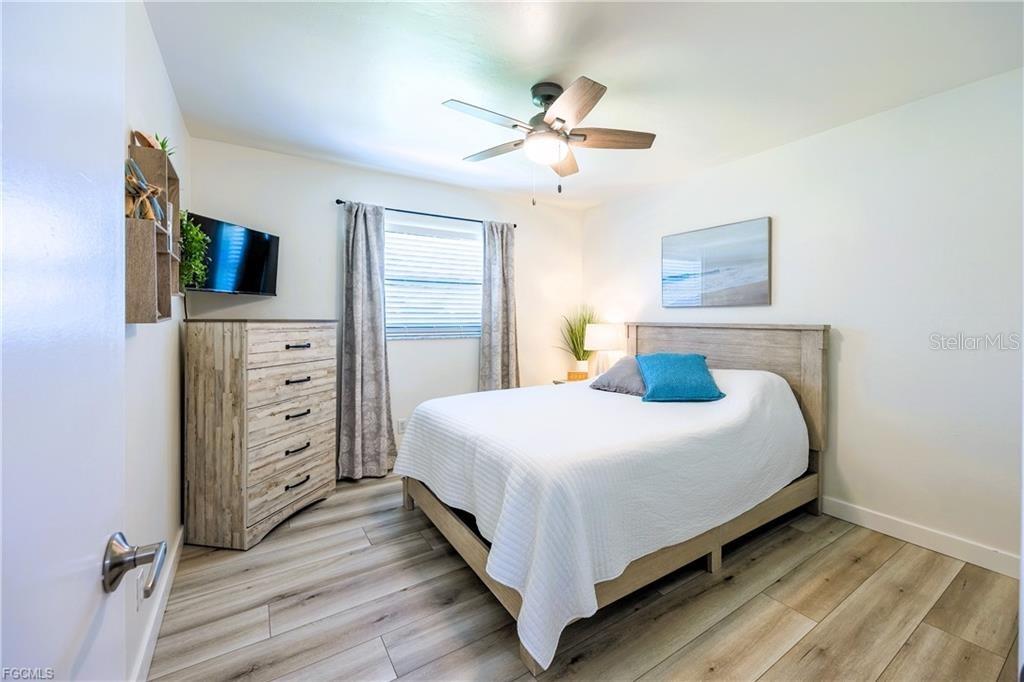 Image 22 of 43 For 420 37th Street