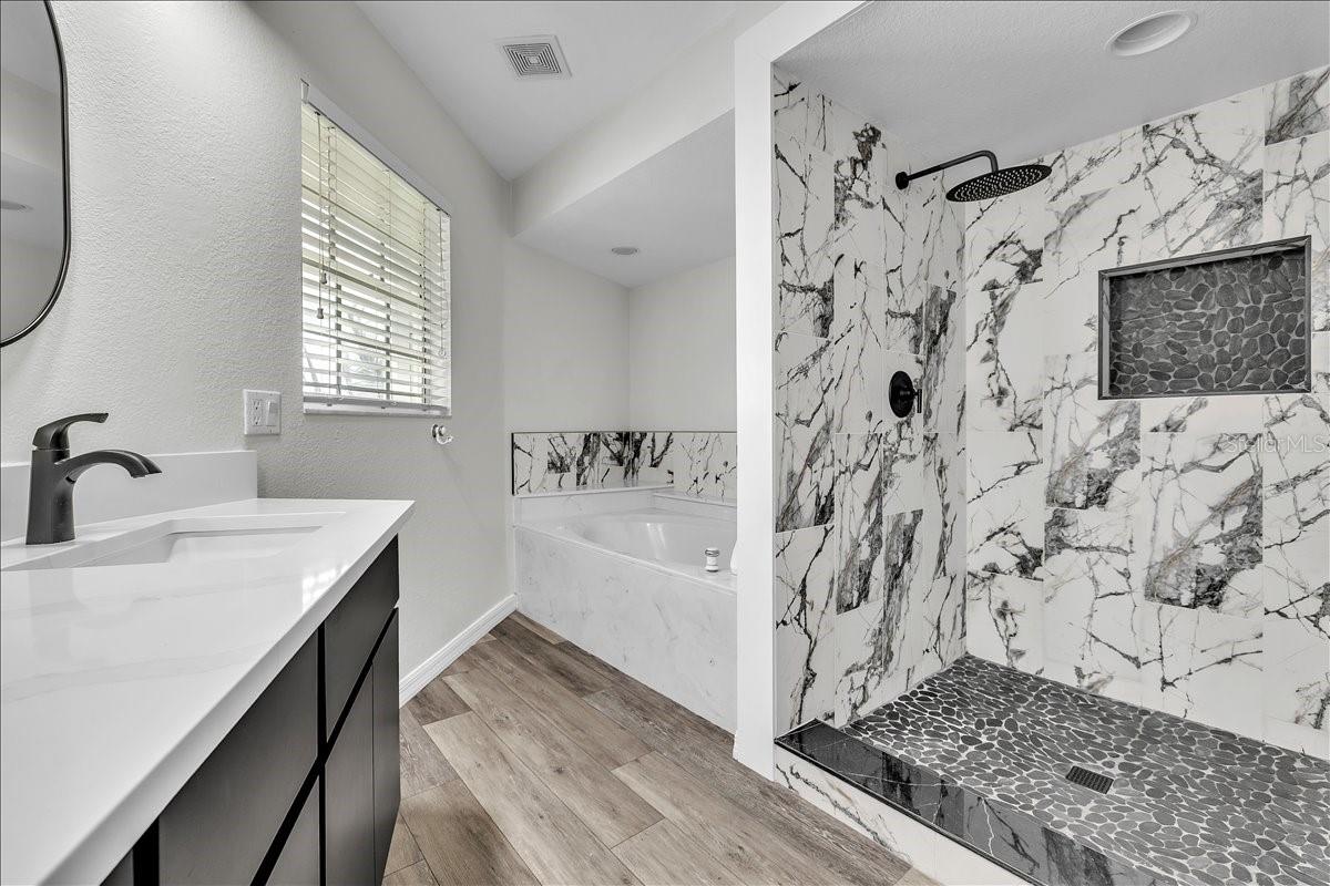 Image 25 of 42 For 24262 Captain Kidd Boulevard