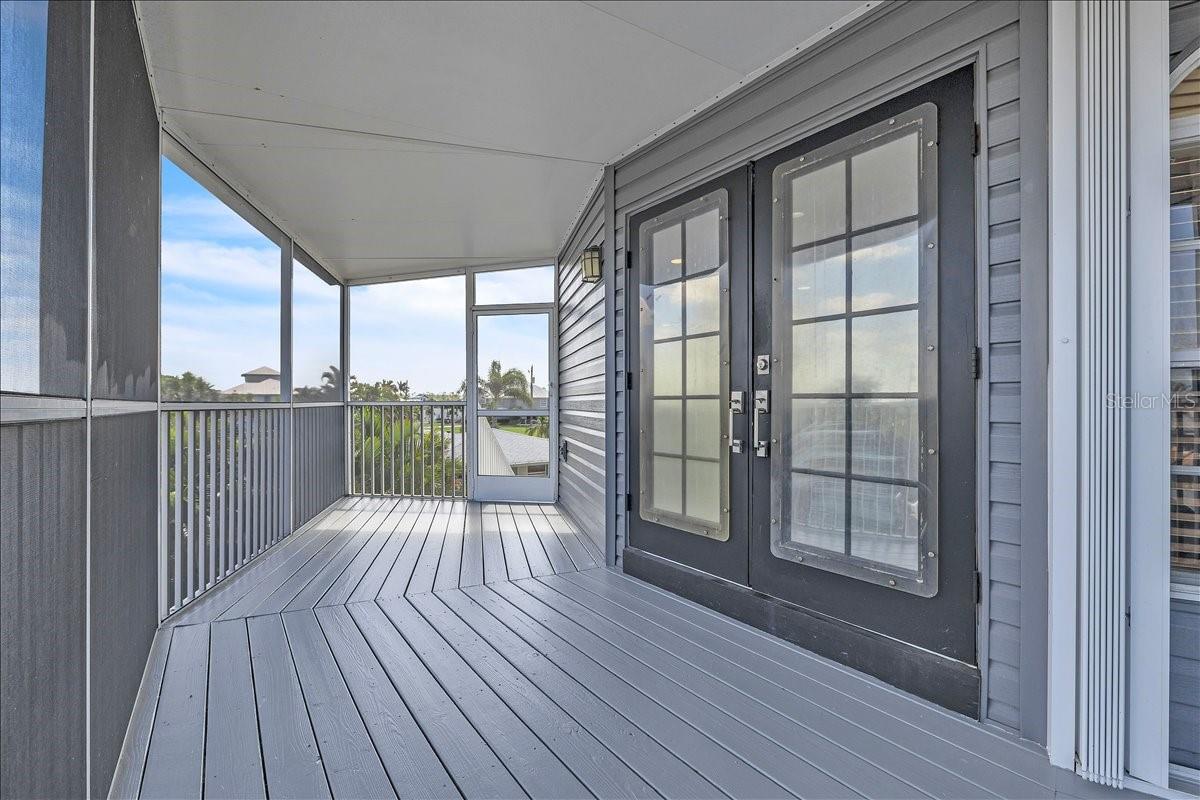 Image 3 of 42 For 24262 Captain Kidd Boulevard