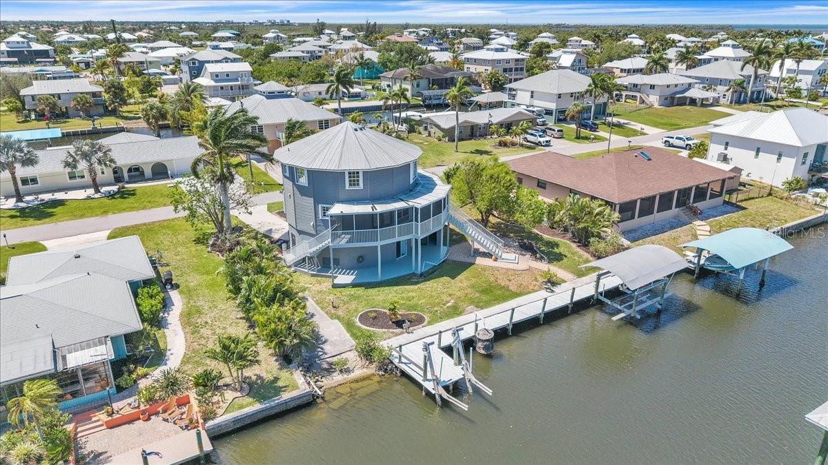 Image 34 of 42 For 24262 Captain Kidd Boulevard