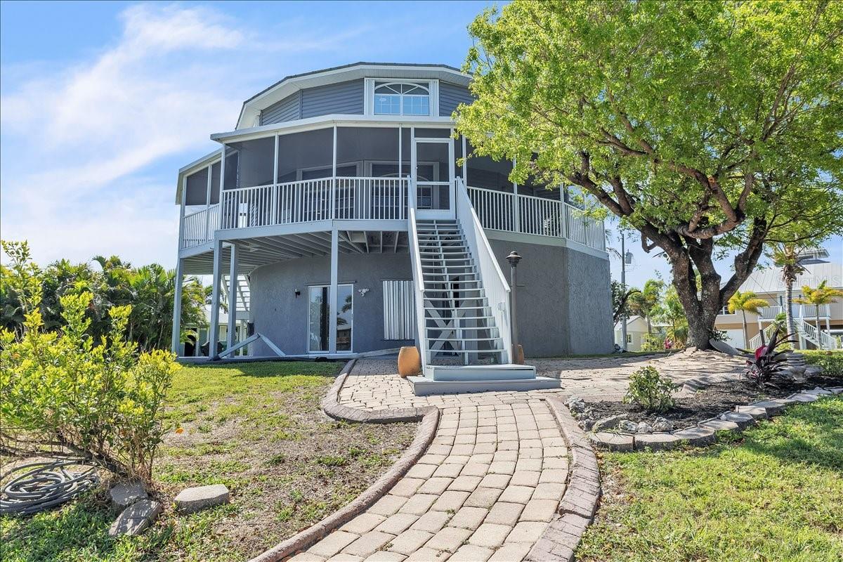 Image 35 of 42 For 24262 Captain Kidd Boulevard