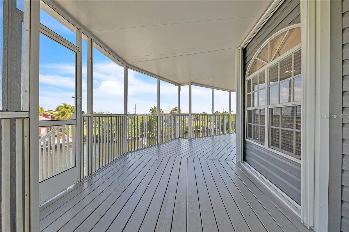 Image 4 of 42 For 24262 Captain Kidd Boulevard