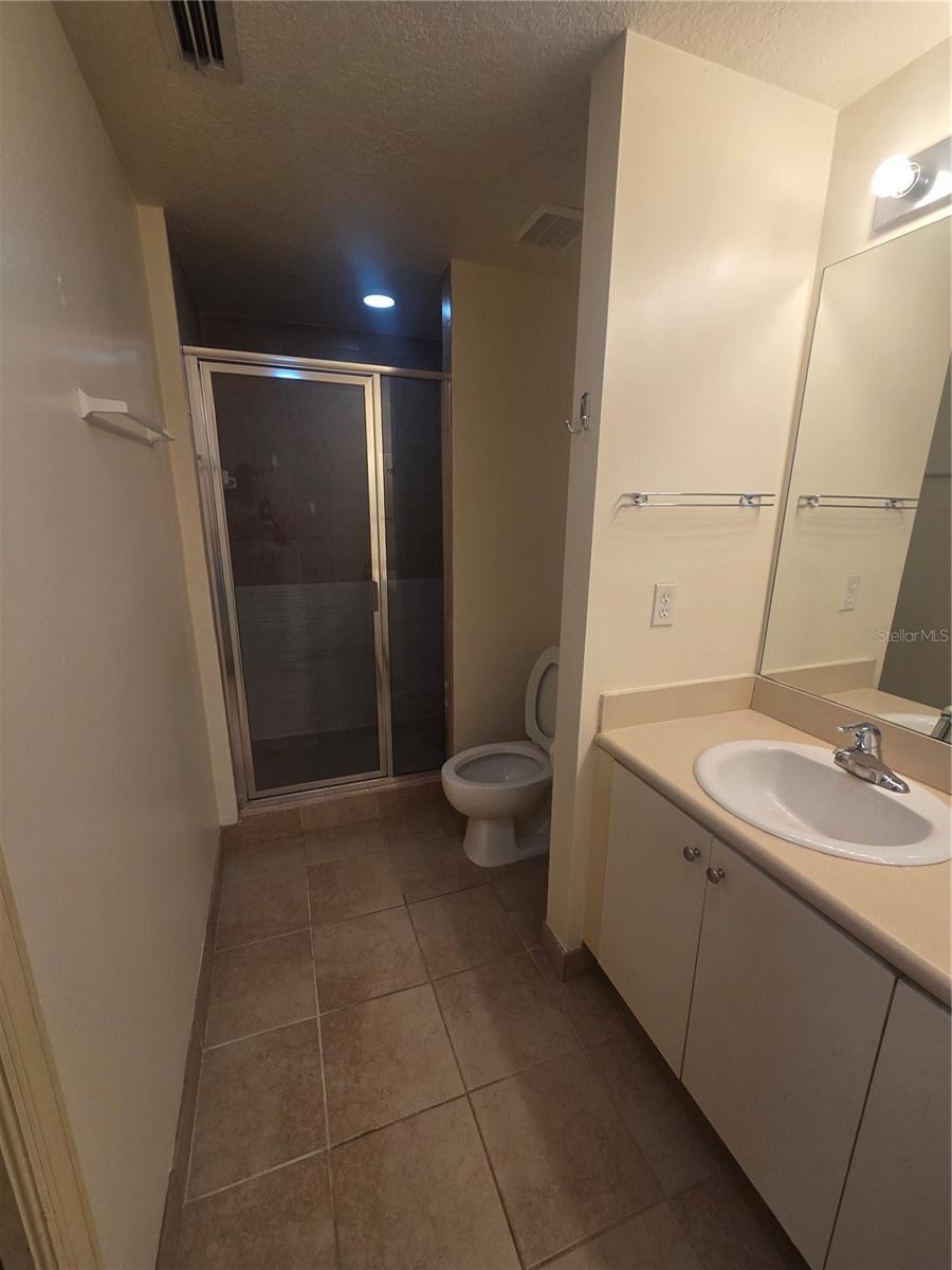 Image 8 of 17 For 8312 Bernwood Cove Loop 1007