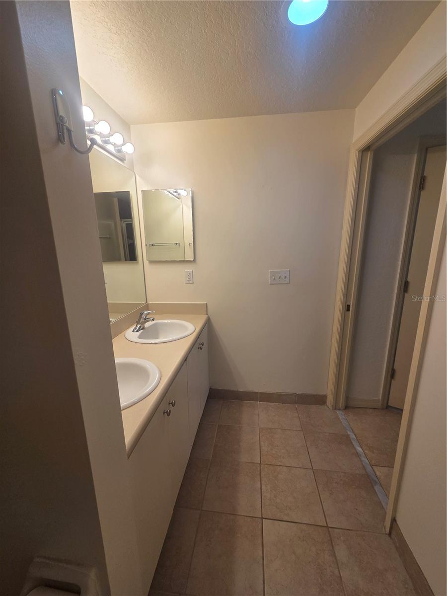 Image 9 of 17 For 8312 Bernwood Cove Loop 1007