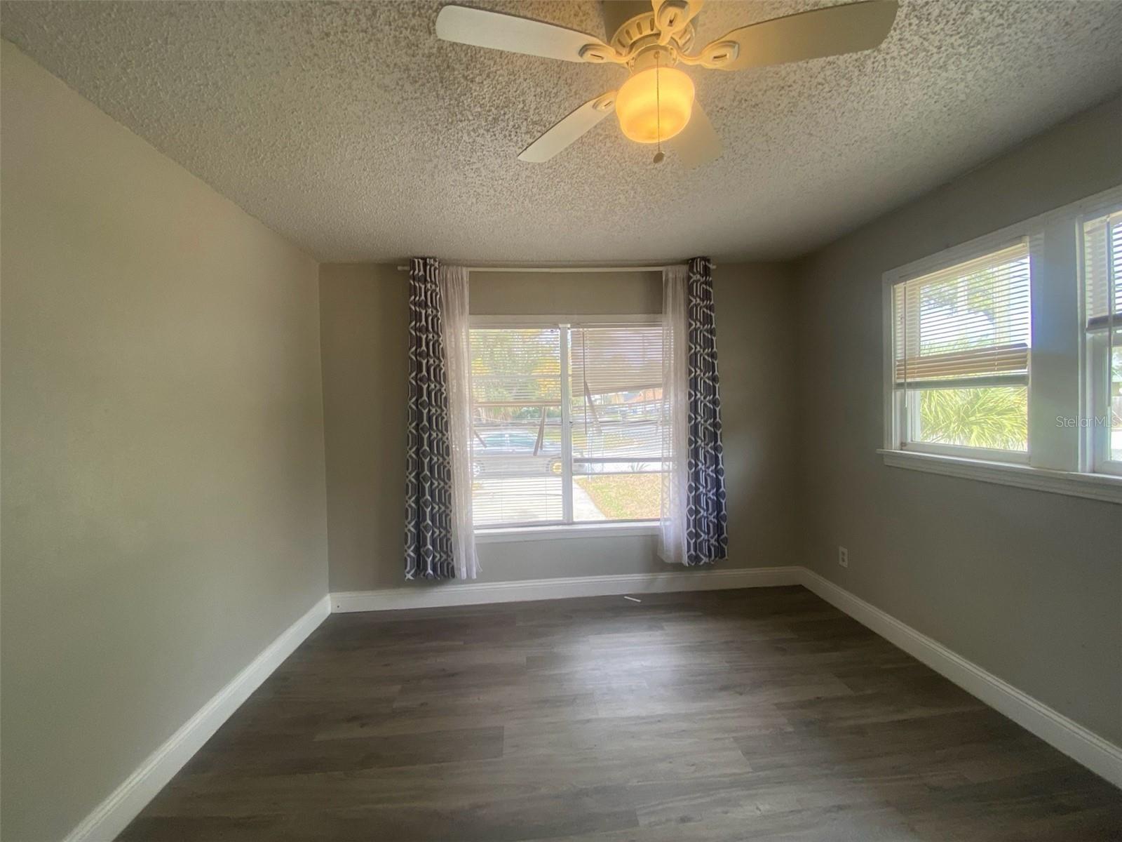 Image 12 of 16 For 1400 21st Street S