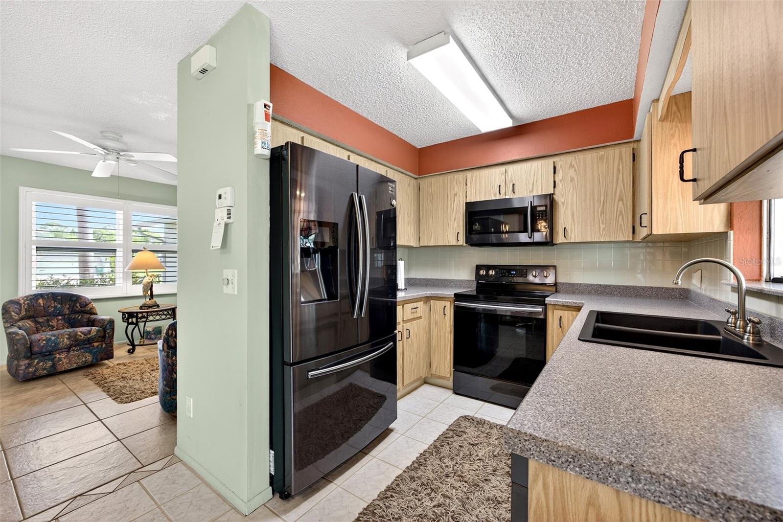 Image 10 of 27 For 1255 Lincoln Drive