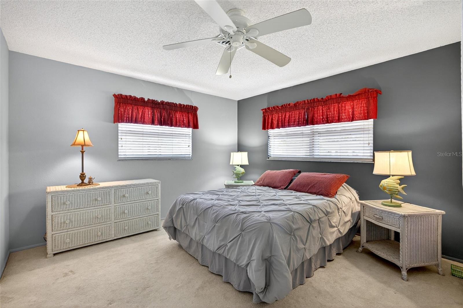 Image 13 of 27 For 1255 Lincoln Drive