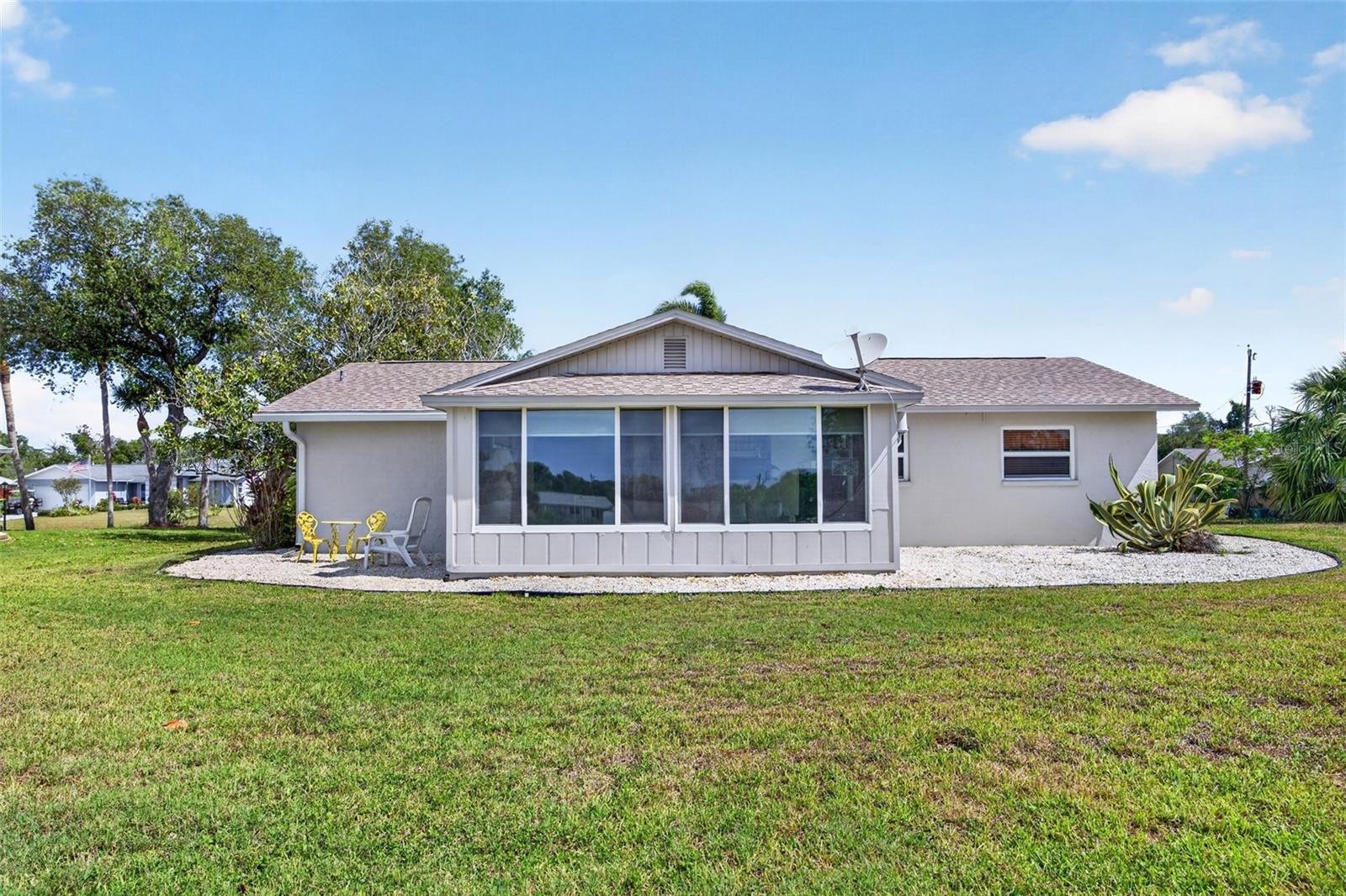 Image 19 of 27 For 1255 Lincoln Drive