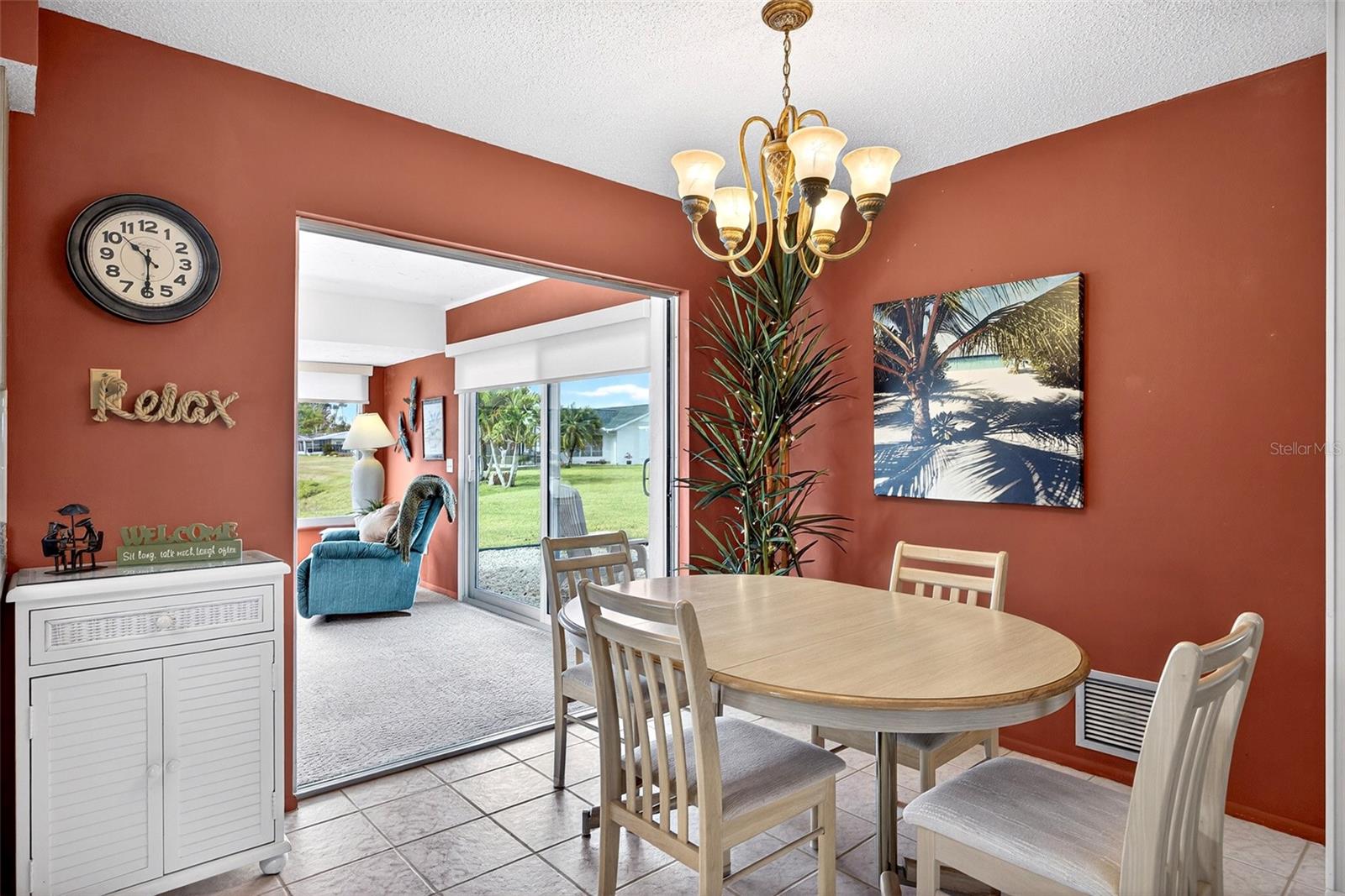 Image 6 of 27 For 1255 Lincoln Drive