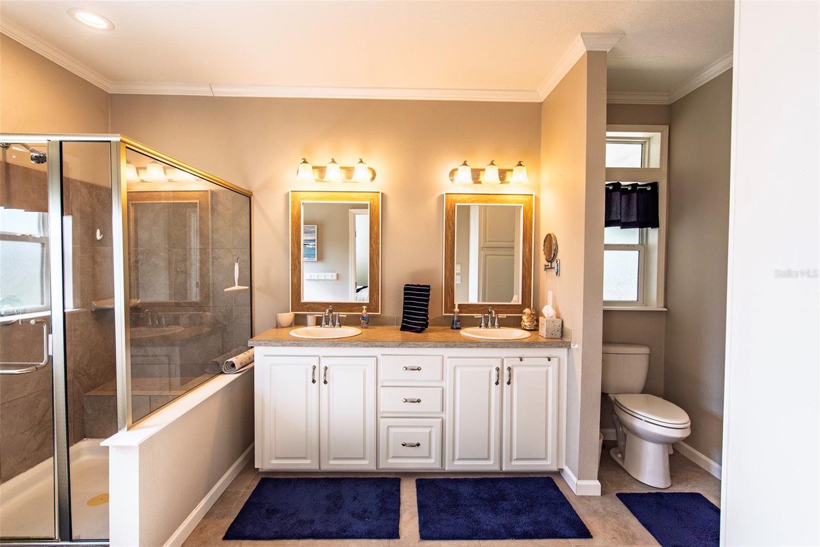 Image 13 of 34 For 9 Freeman Avenue