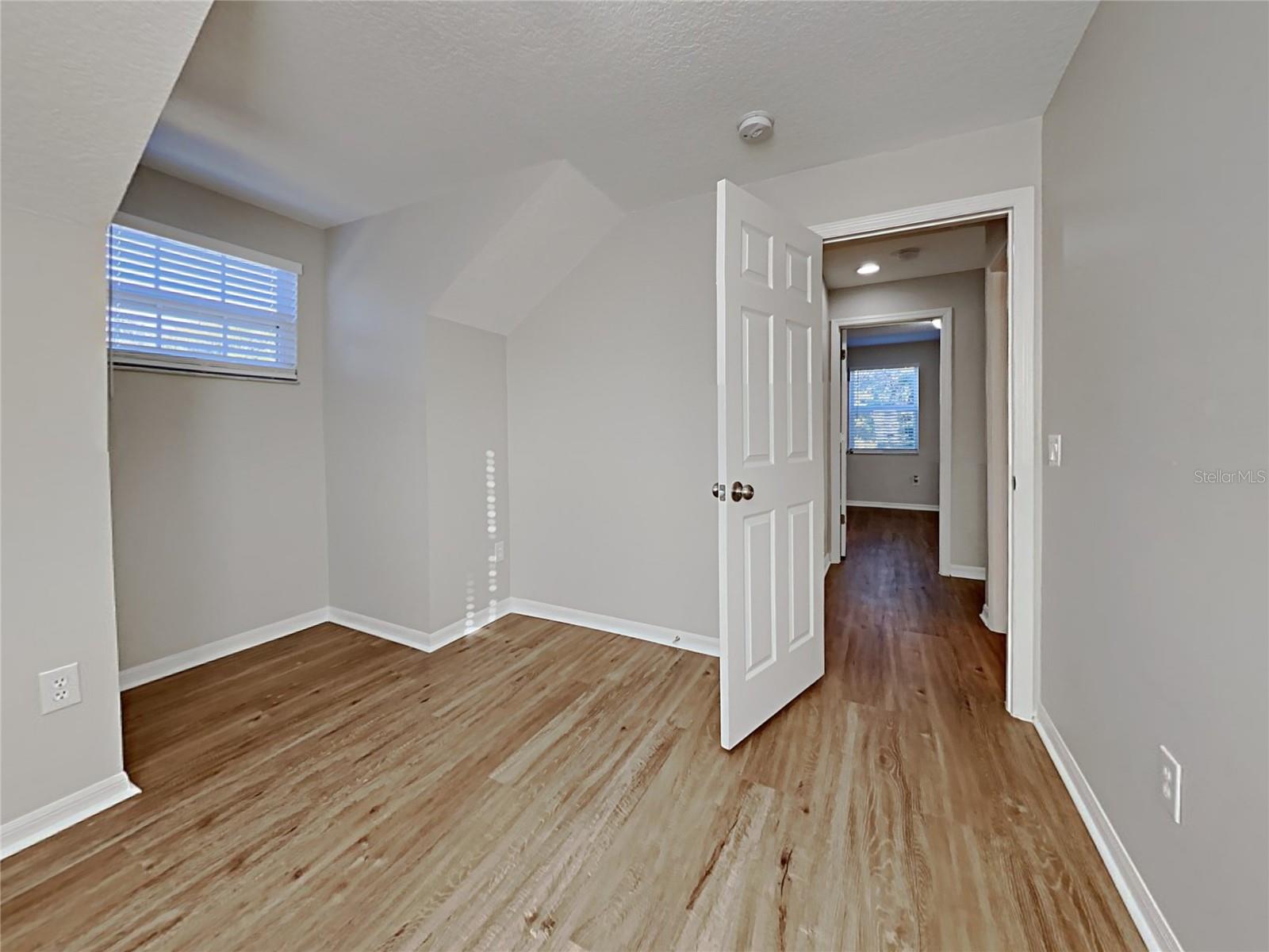 Image 13 of 25 For 2473 Sagemont Drive