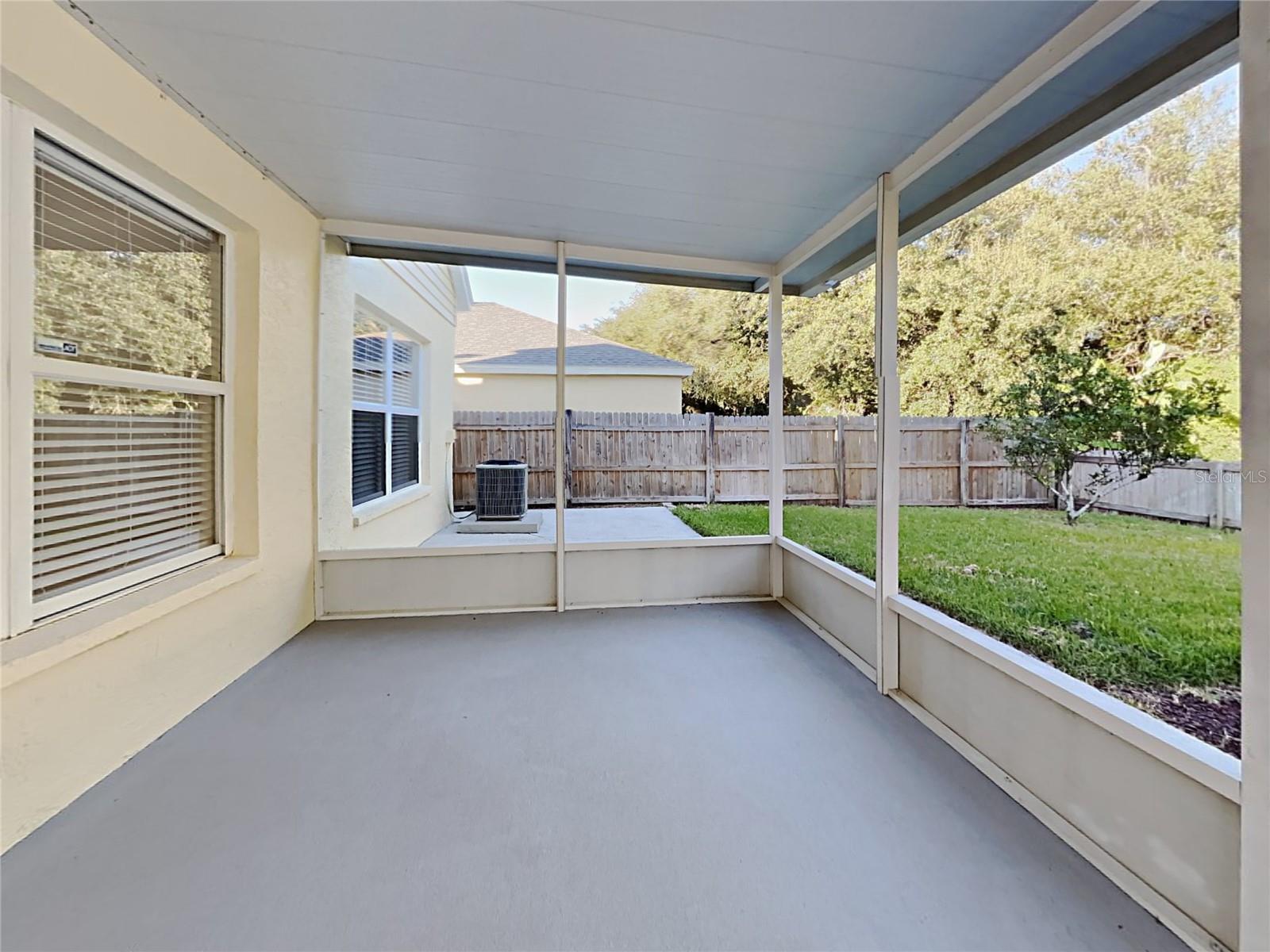 Image 21 of 25 For 2473 Sagemont Drive