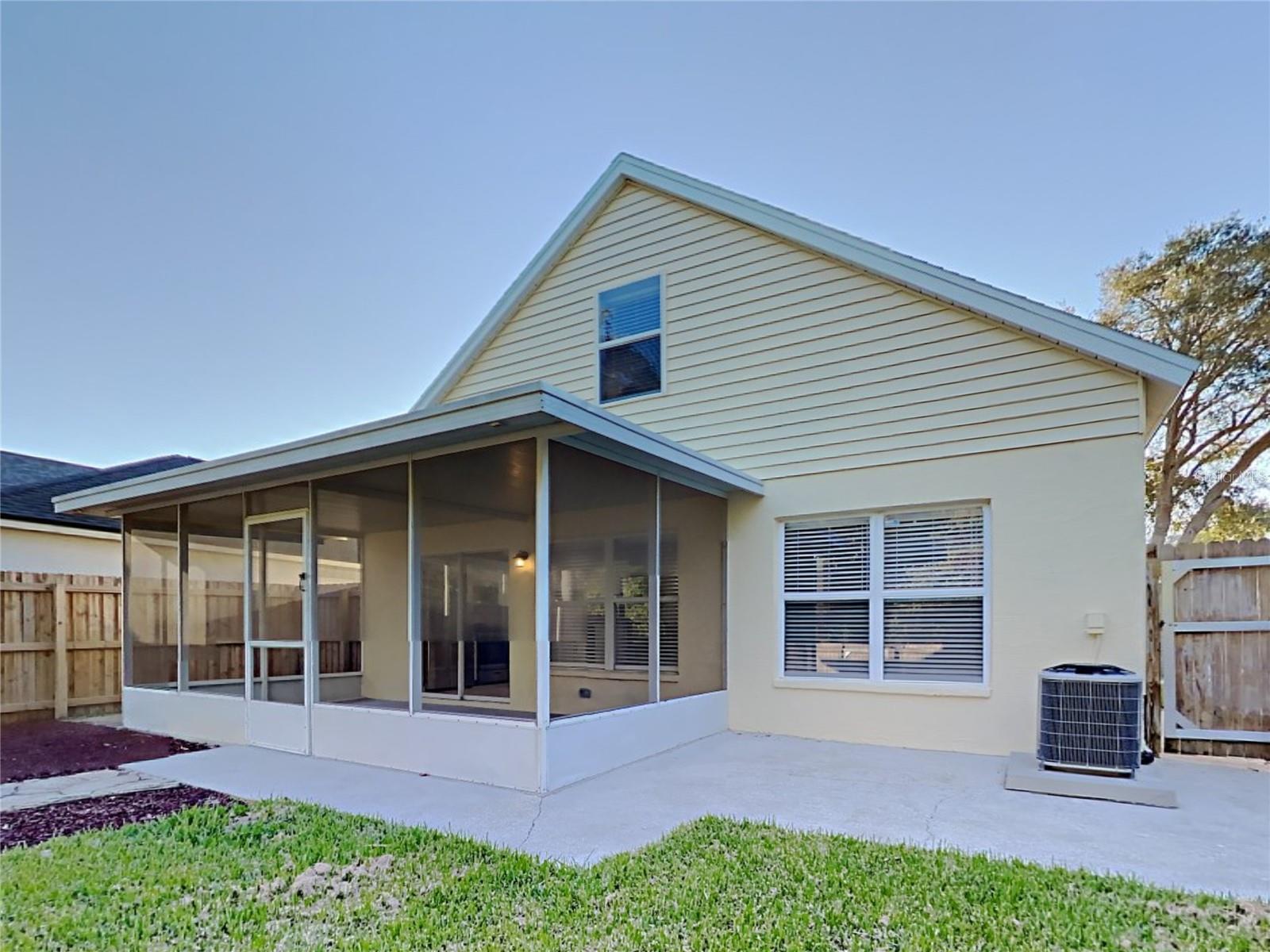 Image 23 of 25 For 2473 Sagemont Drive