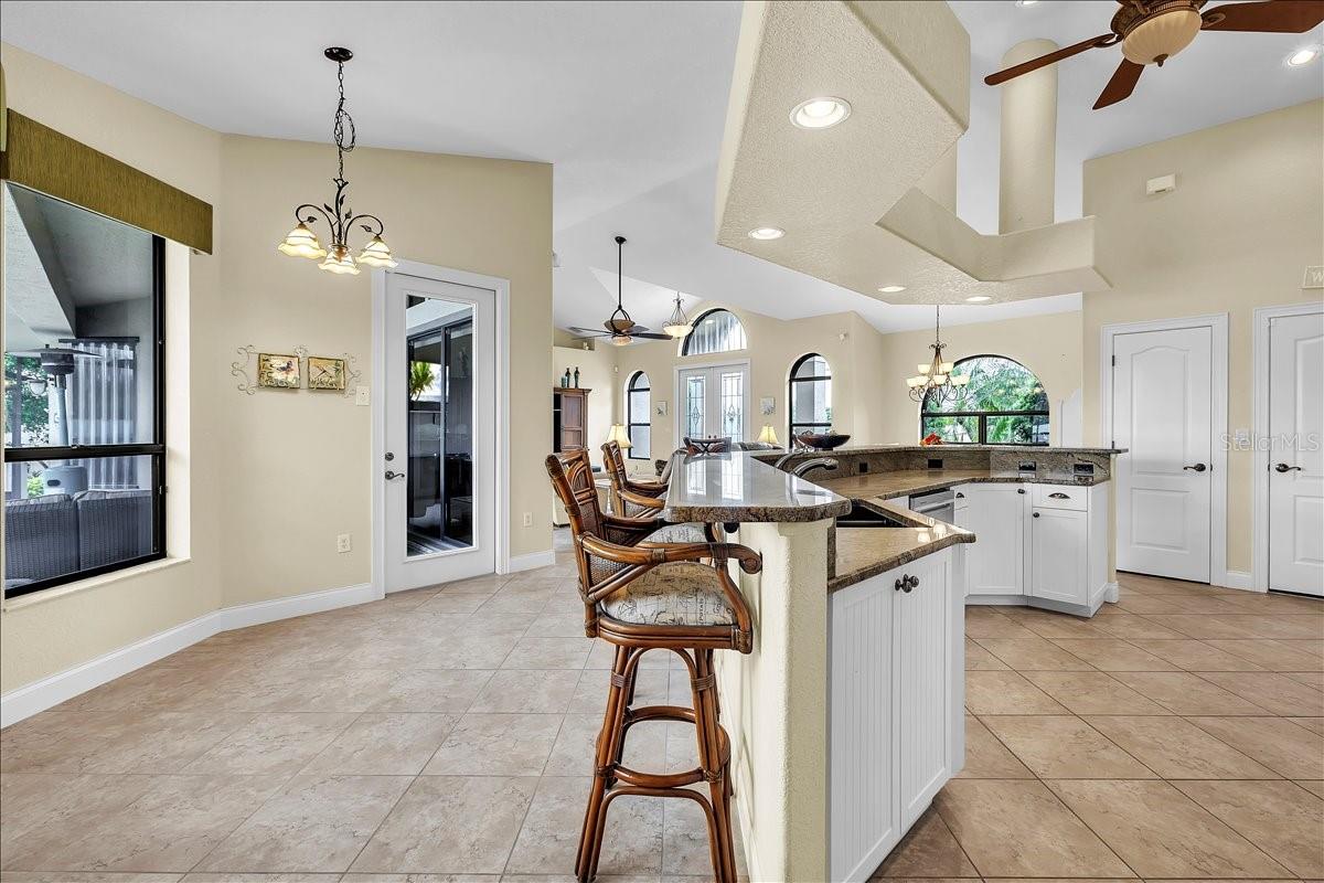 Image 10 of 35 For 3115 Chapman Boulevard