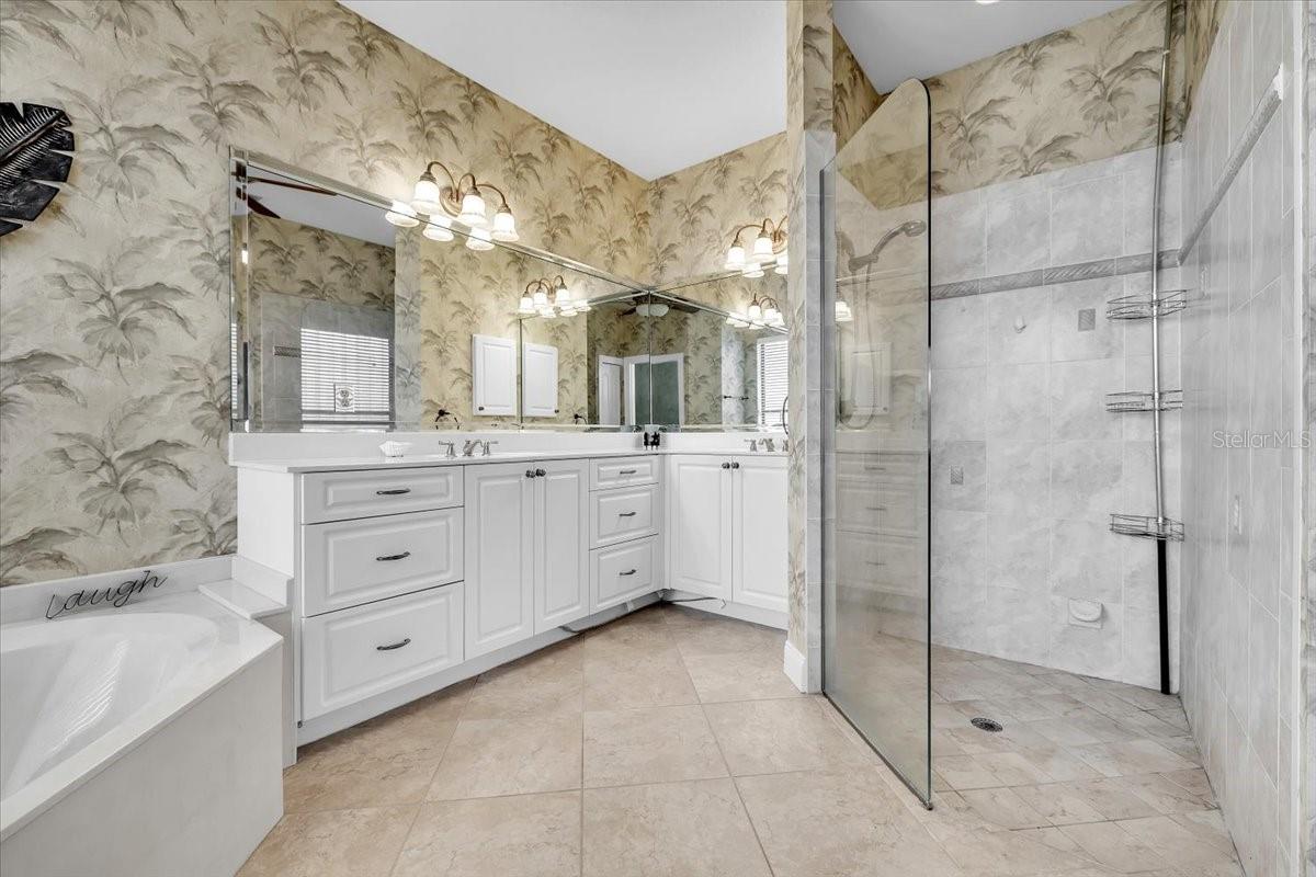 Image 16 of 35 For 3115 Chapman Boulevard