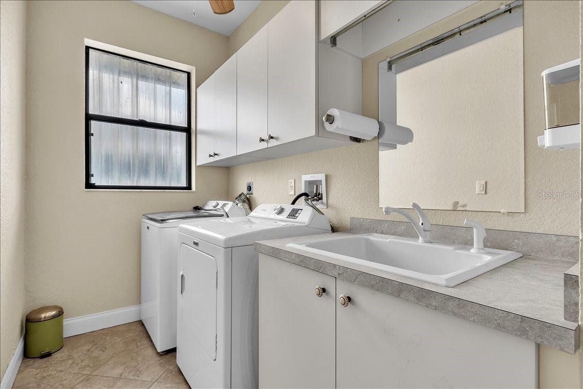 Image 23 of 35 For 3115 Chapman Boulevard