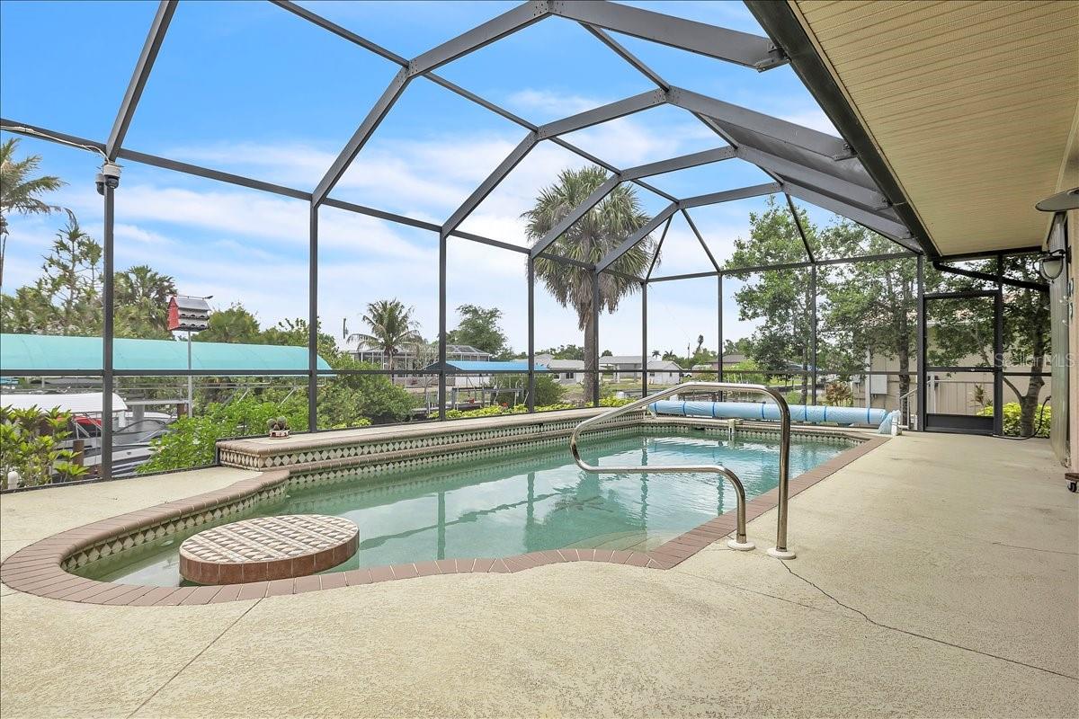 Image 3 of 35 For 3115 Chapman Boulevard