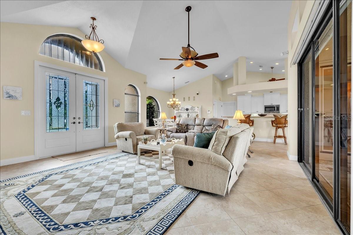 Image 4 of 35 For 3115 Chapman Boulevard