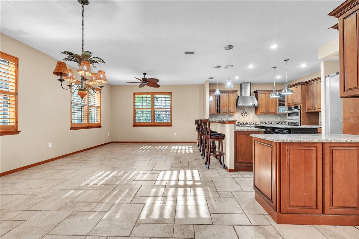 Image 12 of 54 For 10597 Kissimmee Road