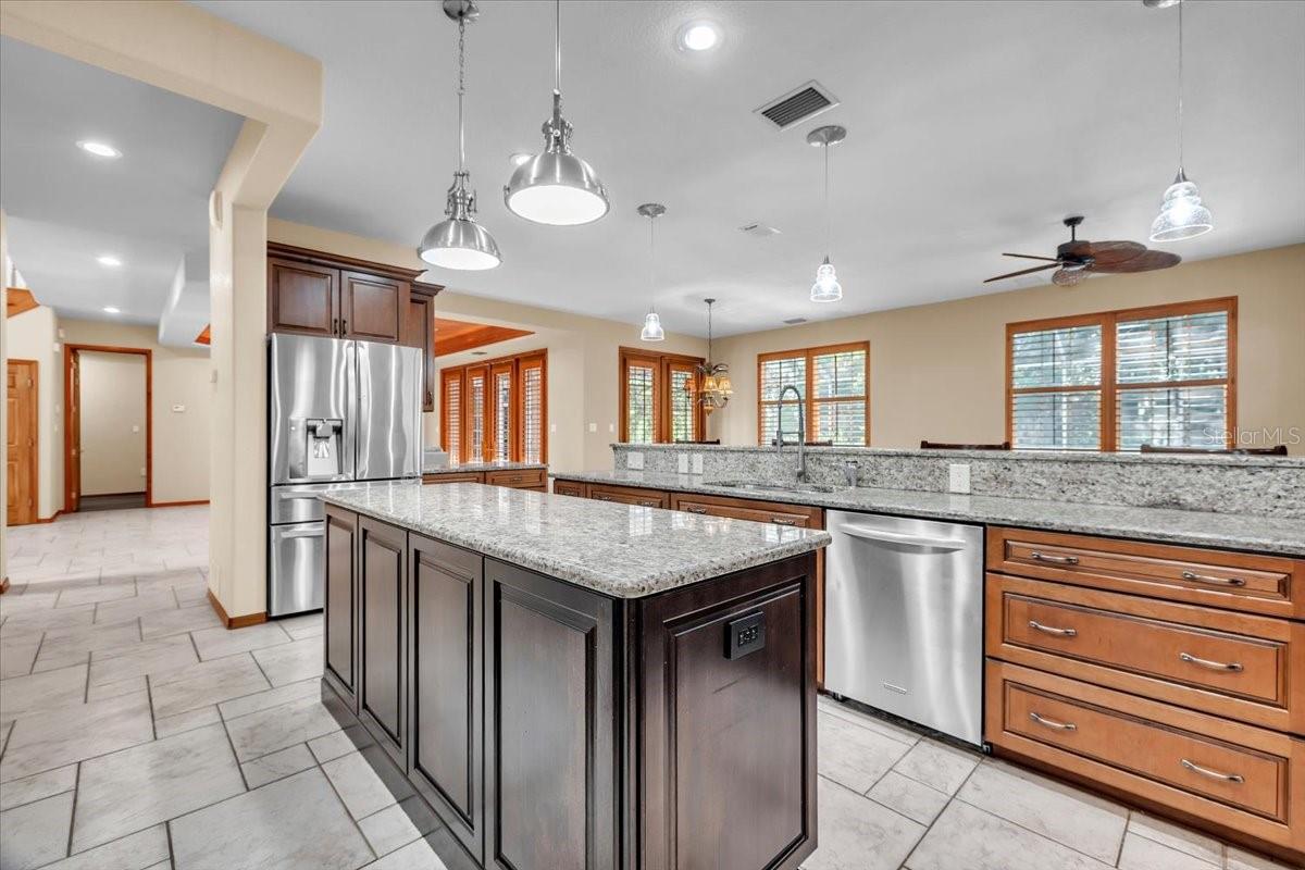 Image 18 of 54 For 10597 Kissimmee Road