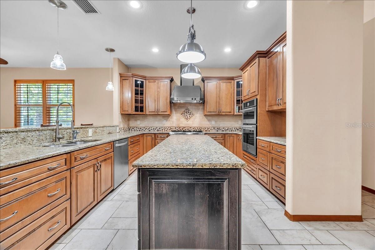 Image 19 of 54 For 10597 Kissimmee Road