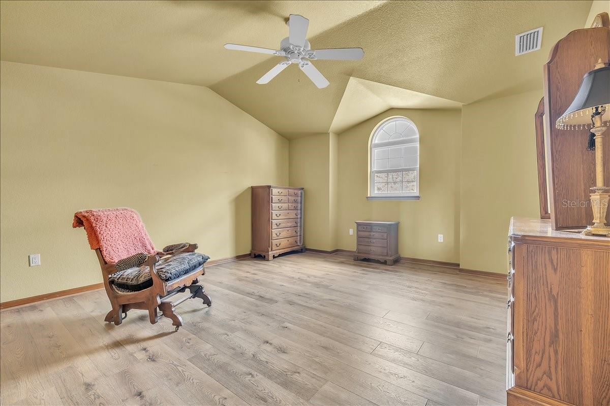 Image 34 of 54 For 10597 Kissimmee Road