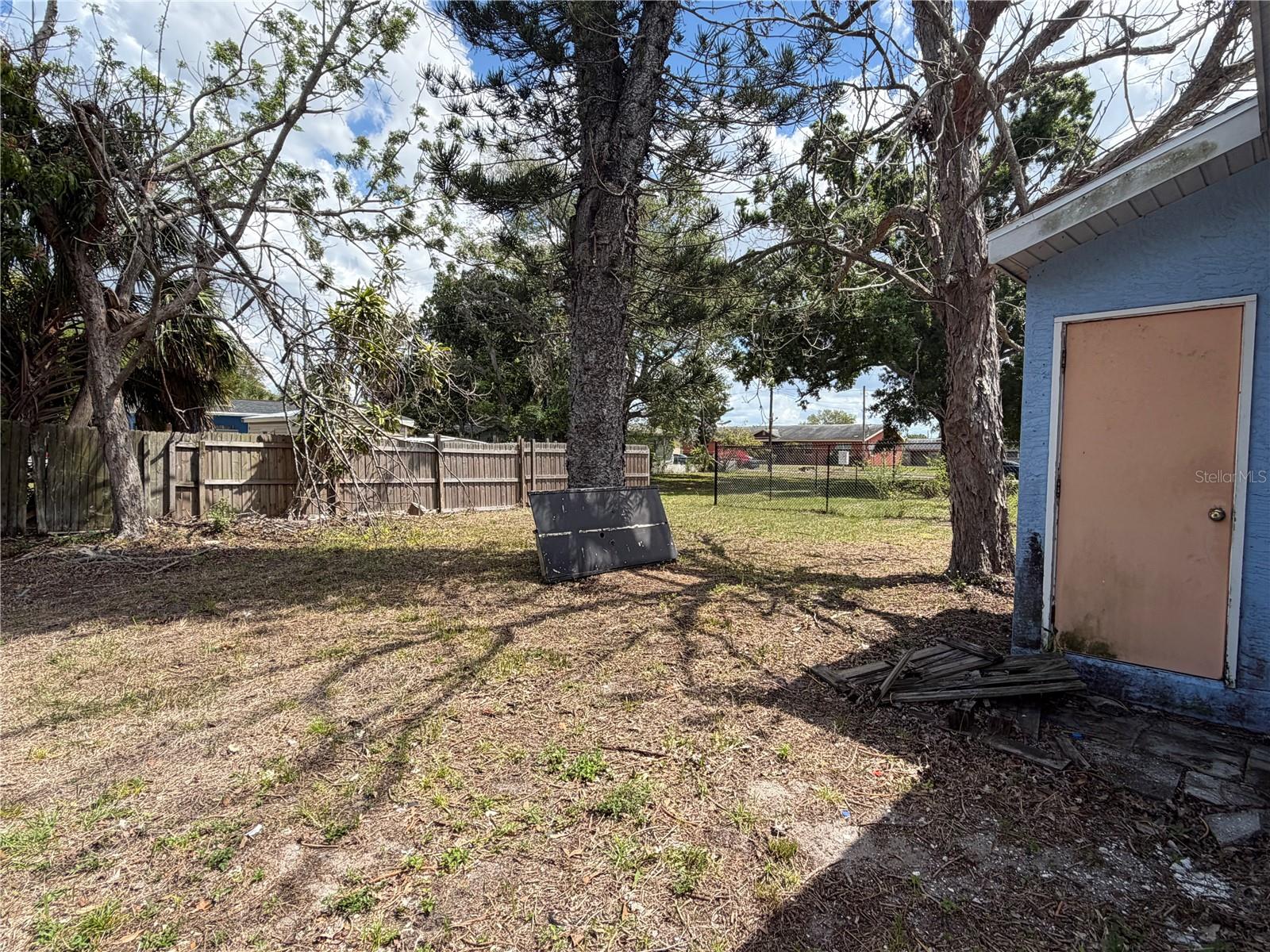 Image 12 of 14 For 2418 Links Avenue