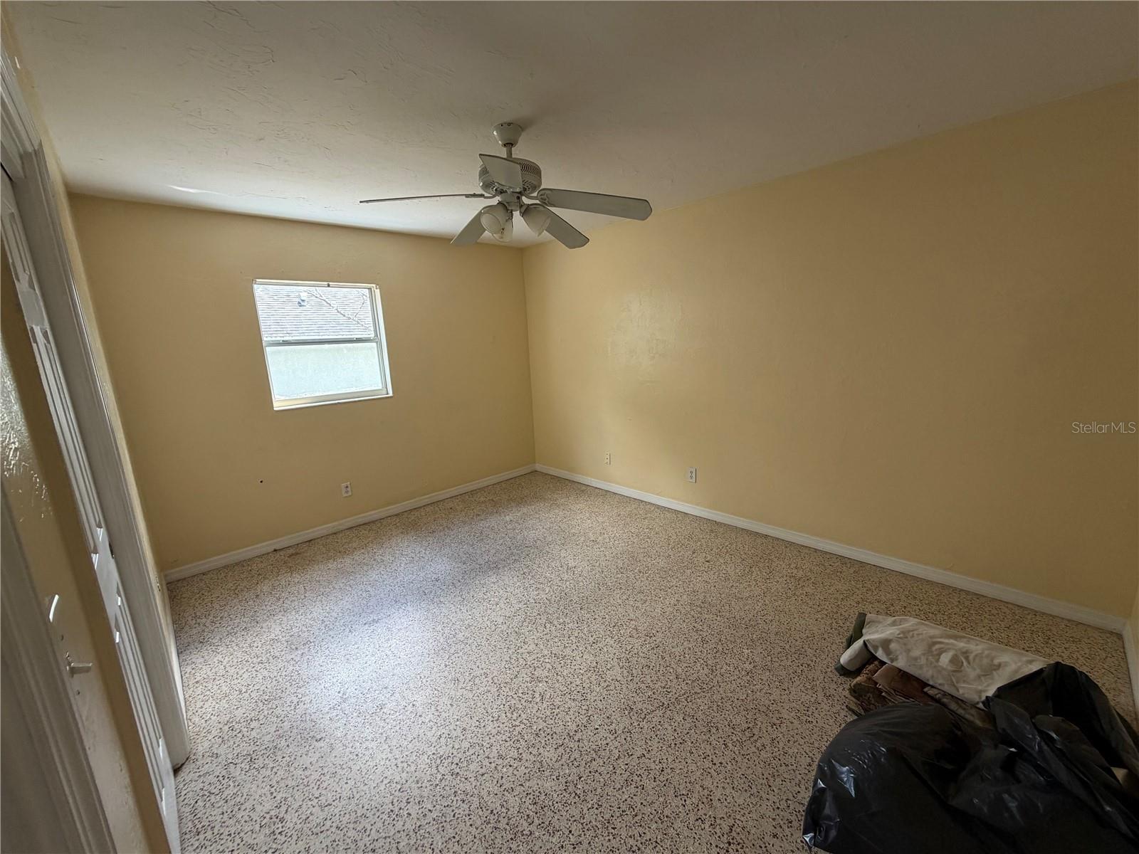 Image 7 of 14 For 2418 Links Avenue