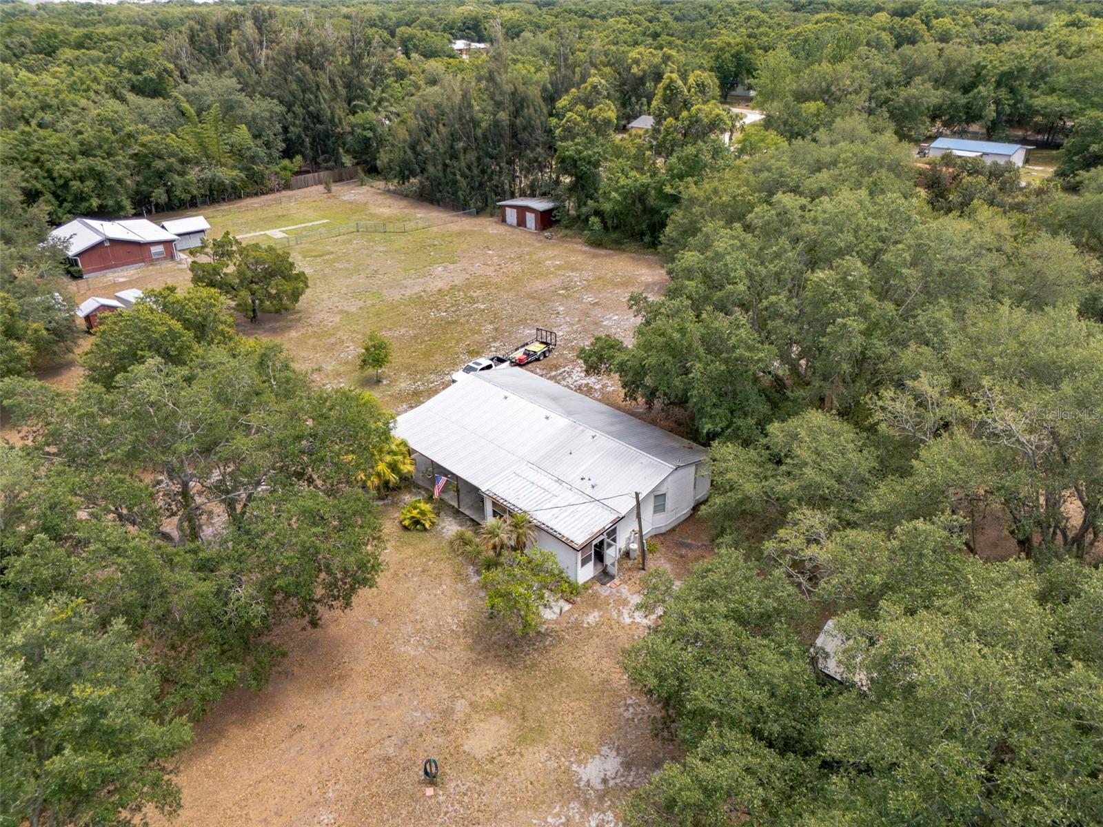 Image 3 of 25 For 4981 Hickory Street