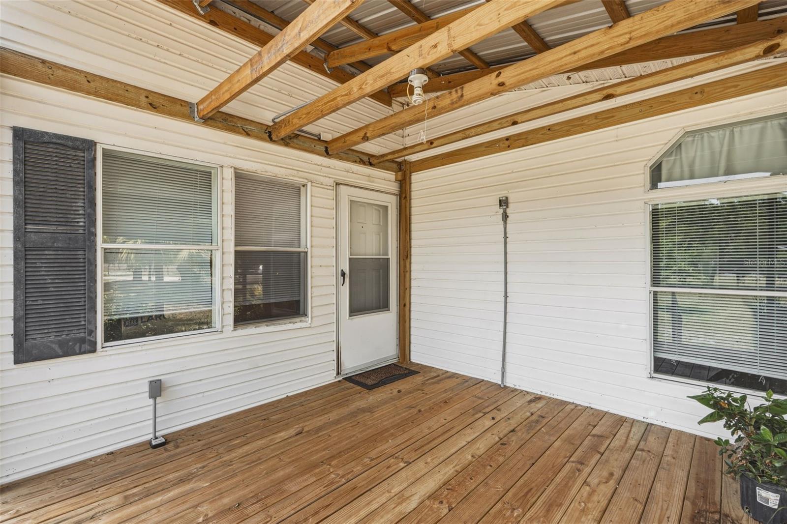 Image 5 of 25 For 4981 Hickory Street