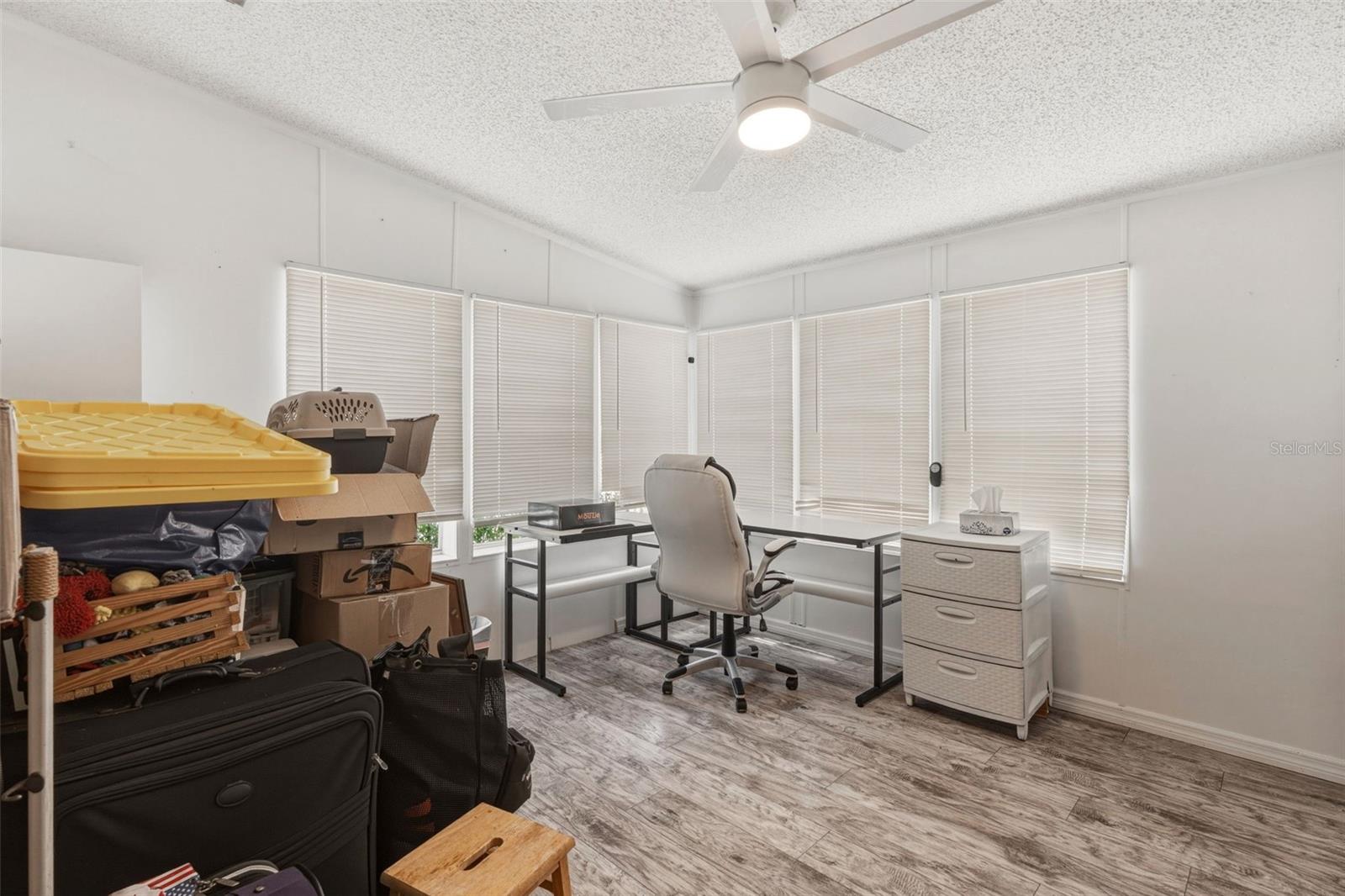 Image 6 of 25 For 4981 Hickory Street