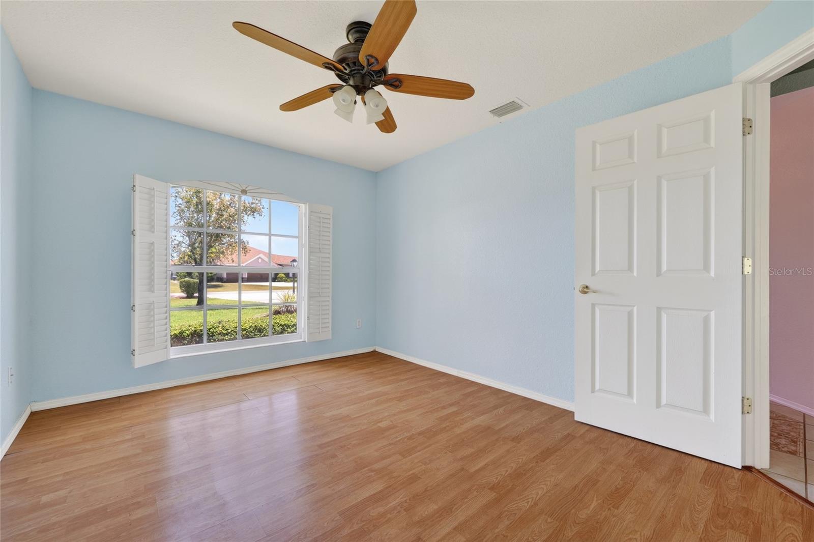 Image 22 of 35 For 13440 Pembroke Circle N