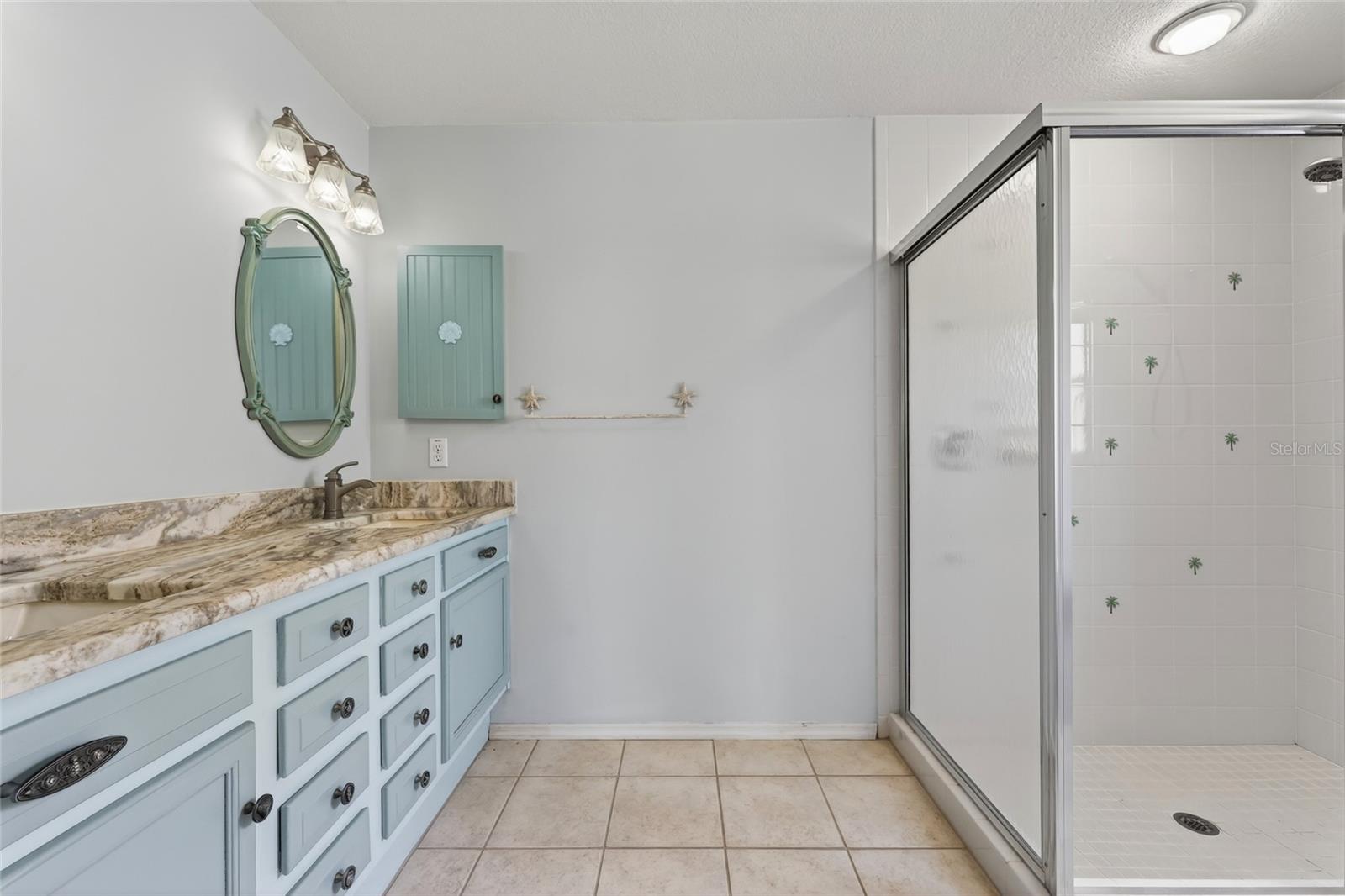 Image 24 of 35 For 13440 Pembroke Circle N