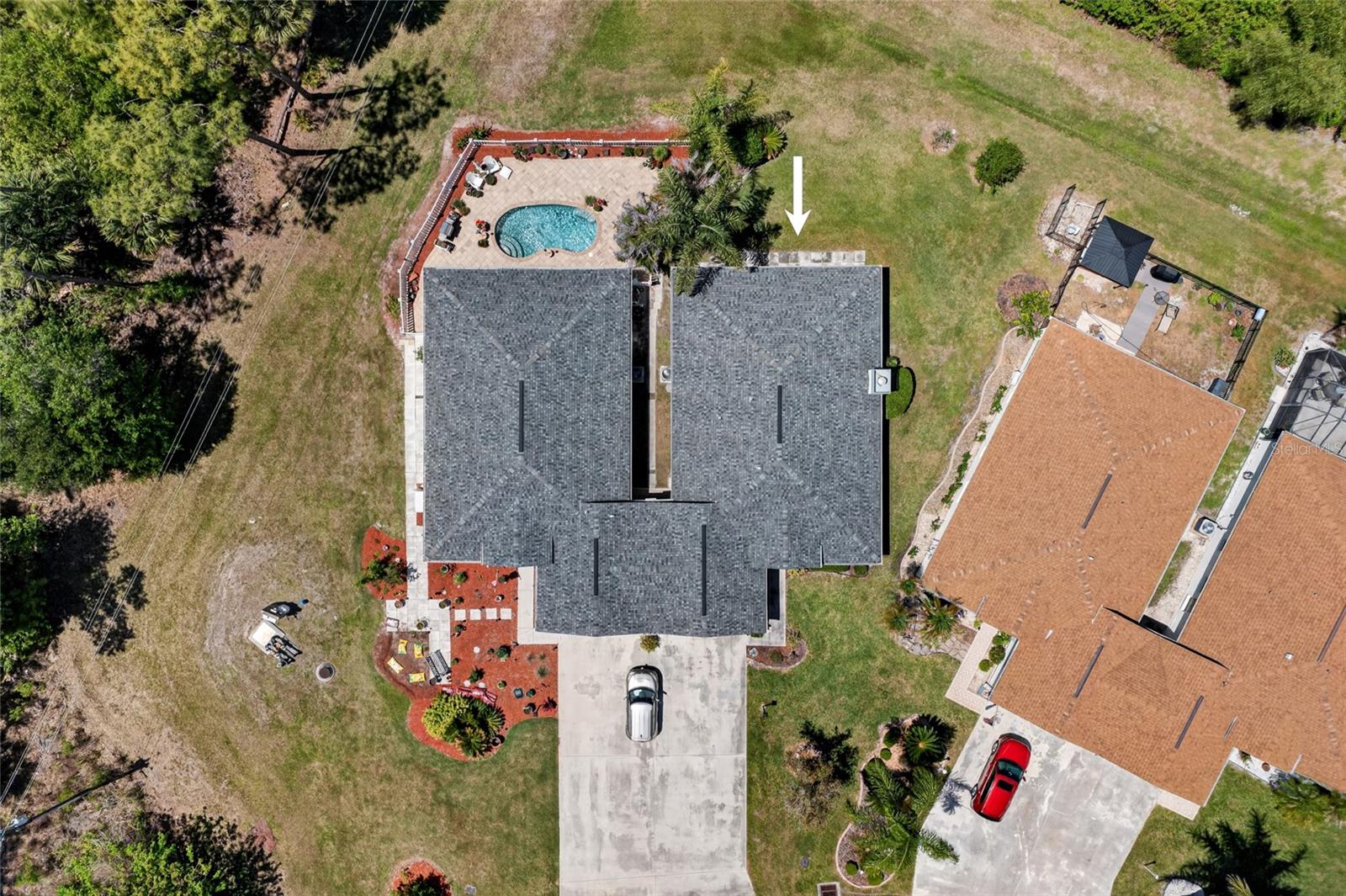 Image 31 of 35 For 13440 Pembroke Circle N