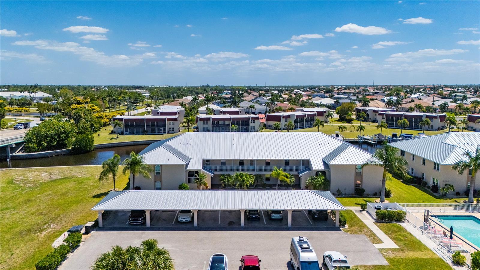 Image 38 of 54 For 220 Coldeway Drive 123