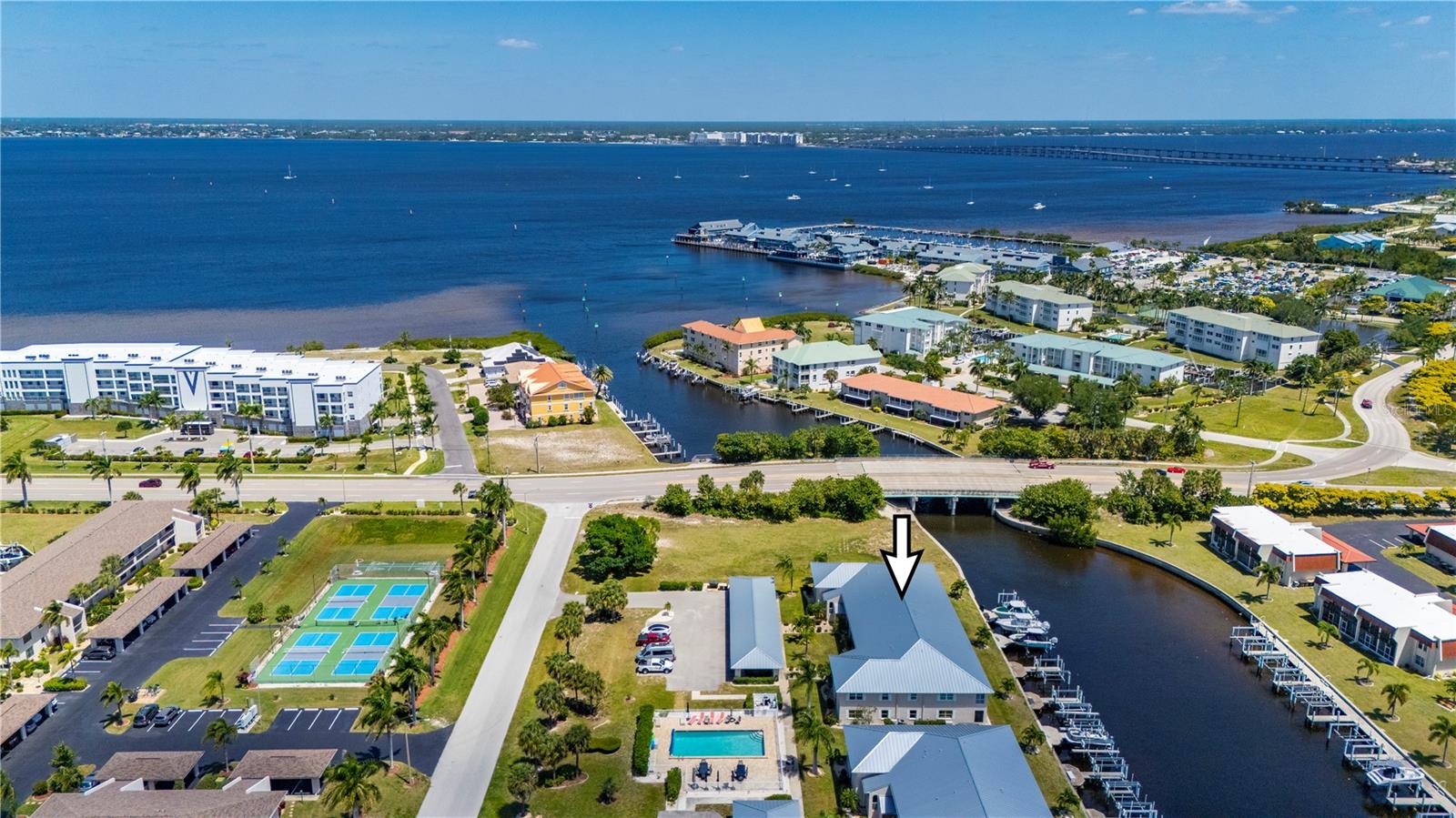 Image 45 of 54 For 220 Coldeway Drive 123