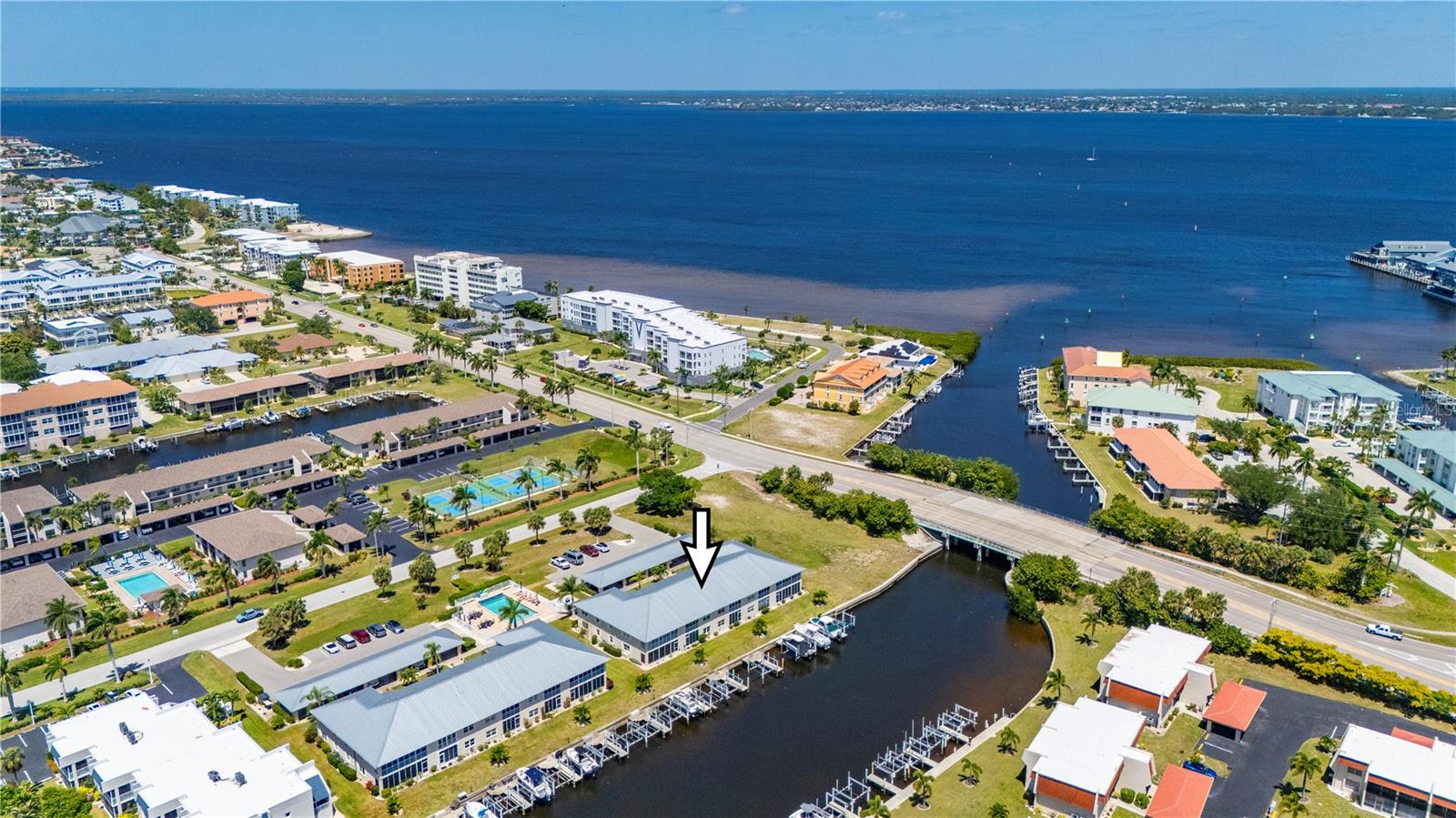 Image 49 of 54 For 220 Coldeway Drive 123