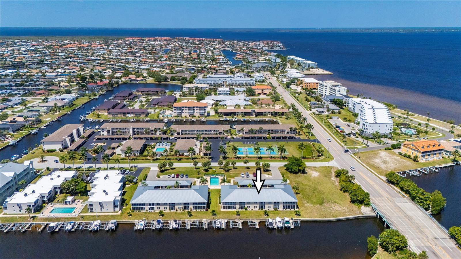 Image 50 of 54 For 220 Coldeway Drive 123