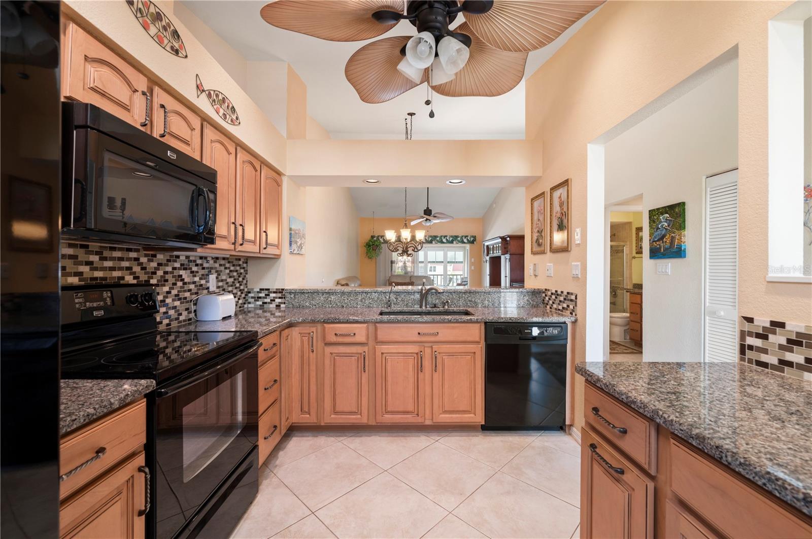 Image 6 of 54 For 220 Coldeway Drive 123